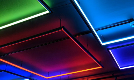 Контурная подсветка фасада гибким неоном